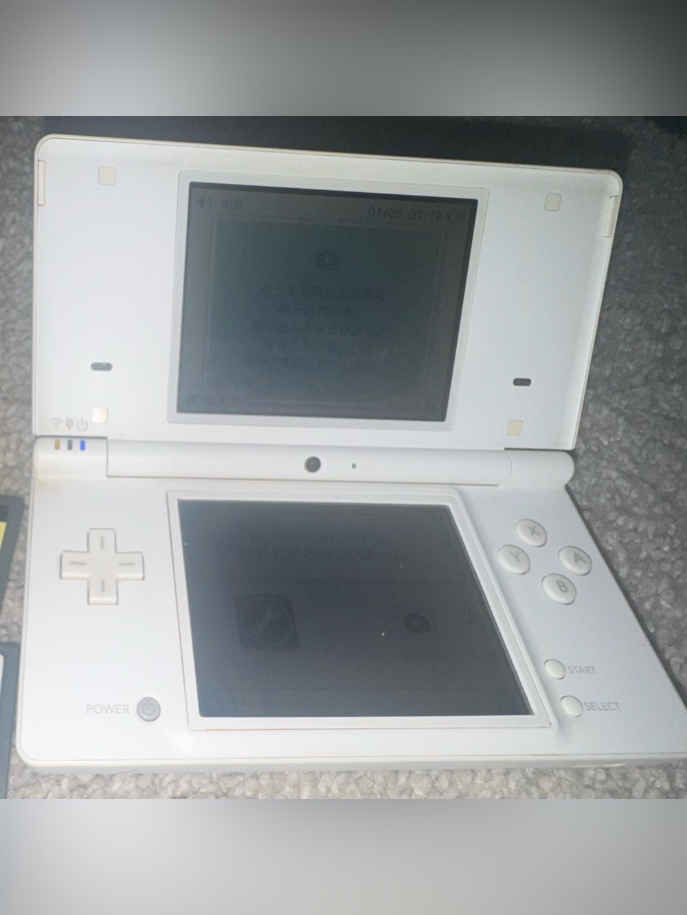 Nintendo DSI White Dual-Screen Handheld - Japanese